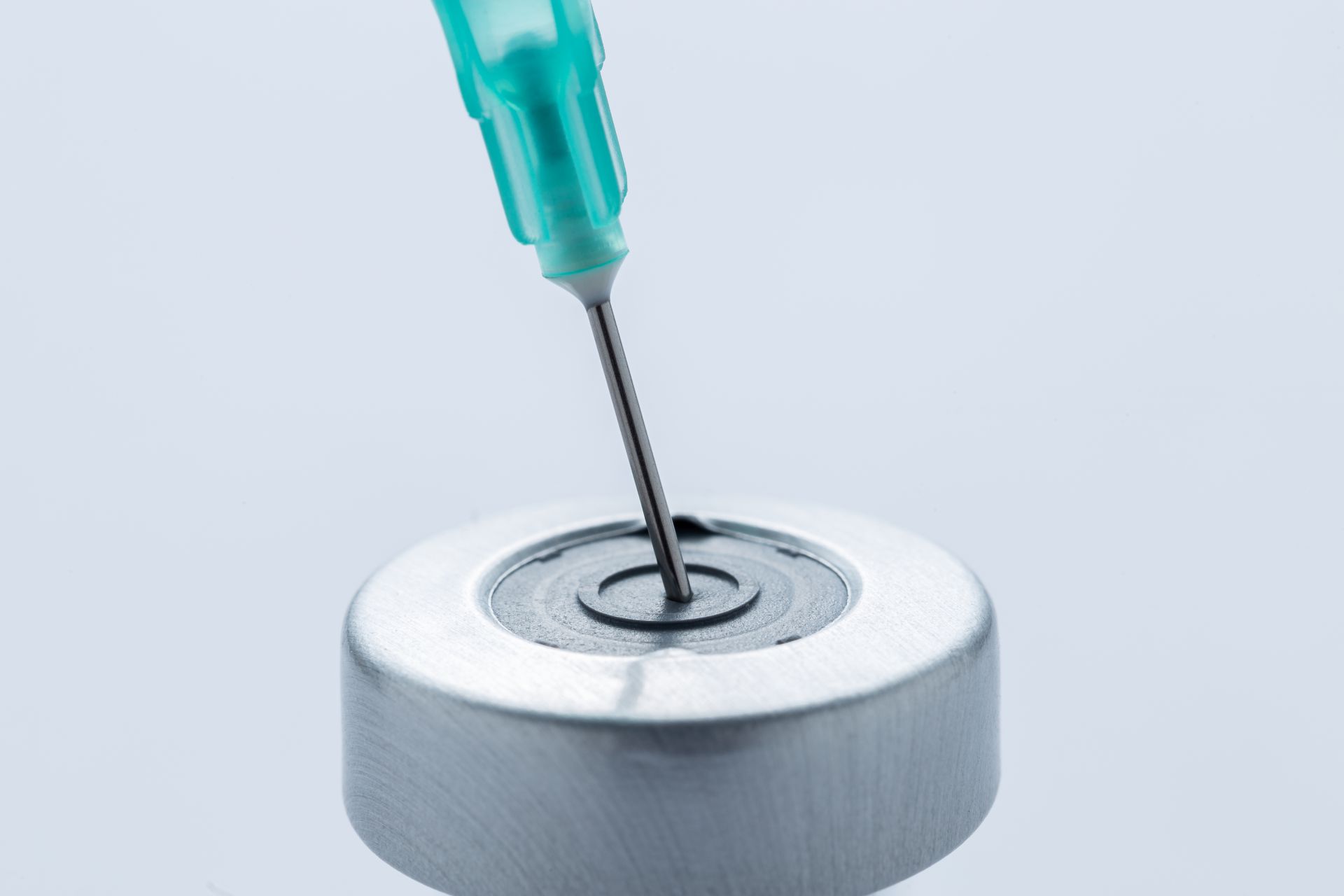 needle-in-vial_shutterstock_1874480749-1920x1280.jpg