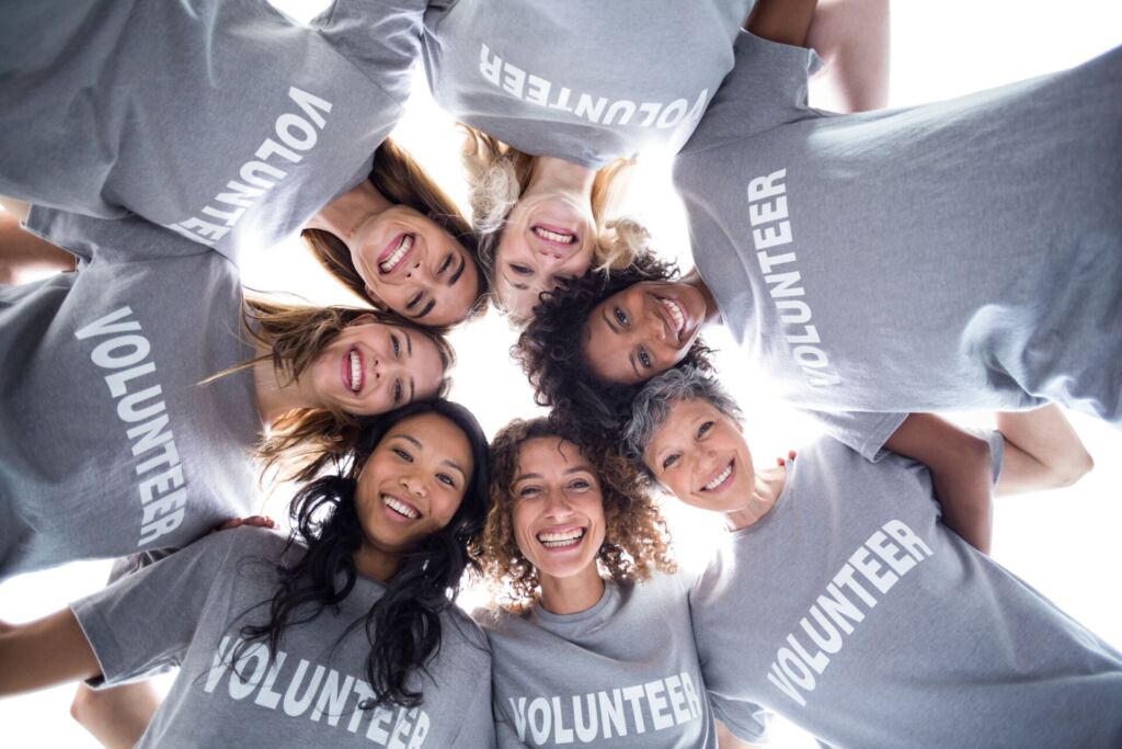volunteer_AdobeStock_108593517-scaled-1024x683.jpeg